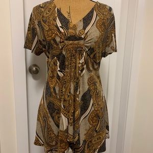 Clientele Stretchy Top Paisley Asymmetrical Hem